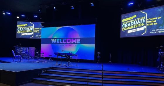 شاشة LED داخلية تأجير P1.56 - مثالية لتجارة التجزئة الراقية والعلامات الرقمية مع شاشات عالية الوضوح