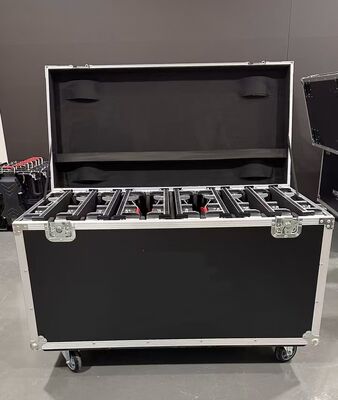 P4 شاشة عرض LED الخارجية 960x960mm لوحة إشارات رقمية مع 5500-8500nit الوضوح وزاوية عرض واسعة